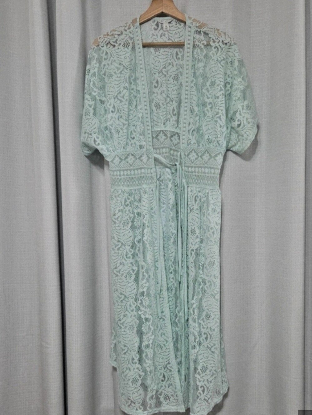 Sheer Lace Kimono Duster in Mint